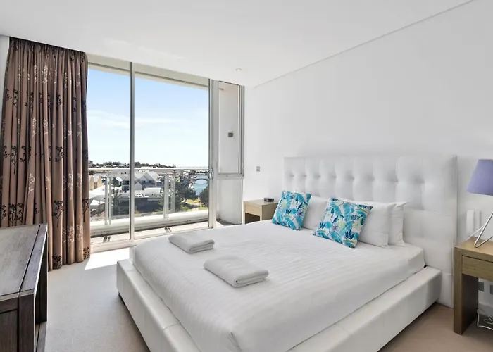 Bayview 701
